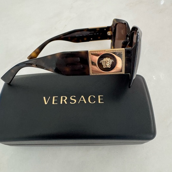 Versace Sunglasses - Picture 8 of 9
